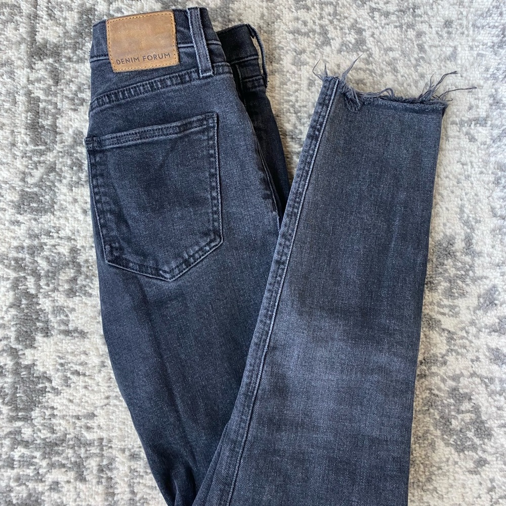 Aritzia Denim Forum Yoko Hogh Rise Slim